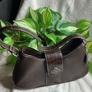 Elegant Brown Leather Handbag